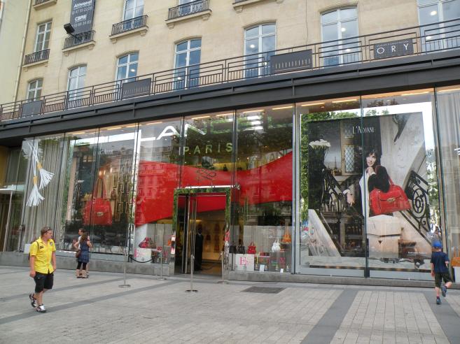  Lancel, Champs Elysées